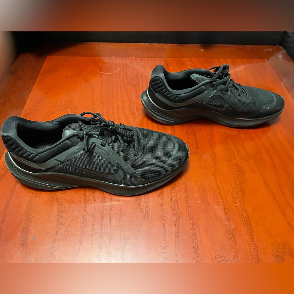 new nike running shoes with beads